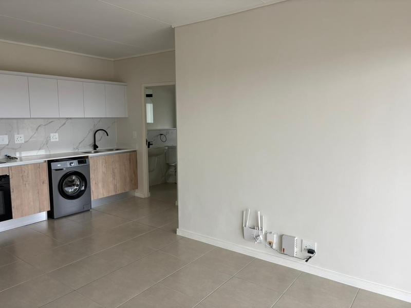 To Let 1 Bedroom Property for Rent in Richwood Western Cape